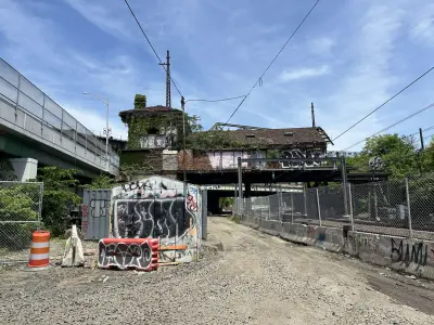 Dozens of Potential ‘Brownfields’ Dot the Banks of the Bronx River. How Should They Be Redeveloped?