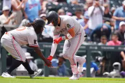Royce Lewis hits a pair of home runs in support of Joe Ryan in Twins win