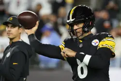 Packers vs. Steelers prediction: Week 8 ‘Sunday Night Football’ picks, odds, props