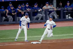 Blue Jays rout Dodgers 11-4 in World Series opener