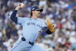 Shane Bieber opts in to stay with Blue Jays after run to World Series