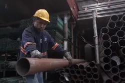Trump announces 90-days extension of prior trade deal with Mexico