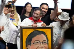 Trump calls Colombia’s Petro an ‘illegal drug leader’ and announces an end to US aid to the country